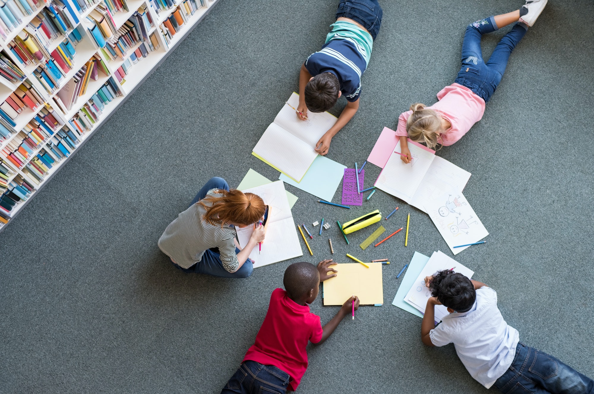 children-drawing-at-library.jpg